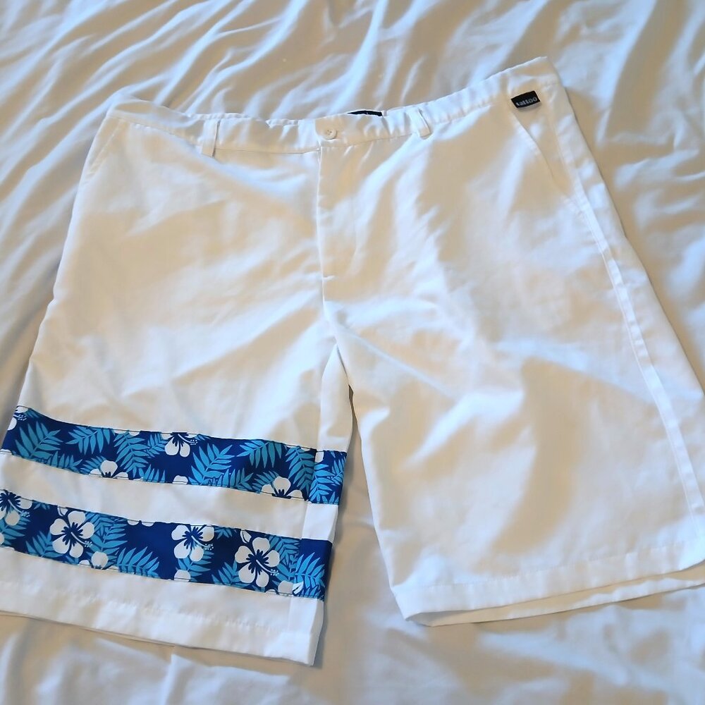 Tattoo Golf Zuma ProCool Men's Golf Shorts White With Blue Floral Size 40